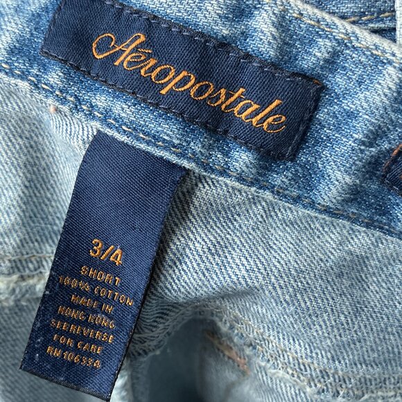 Vintage 00s Y2K Aeropostale 3 4 Short Flare Distressed Low‎ Rise Floral Jeans - Picture 5 of 6